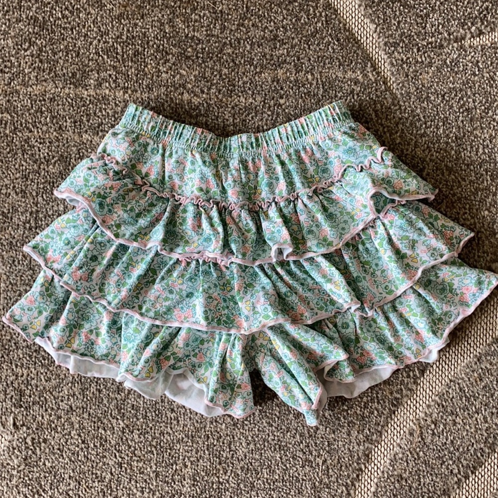 Serendipity ruffle shorts
